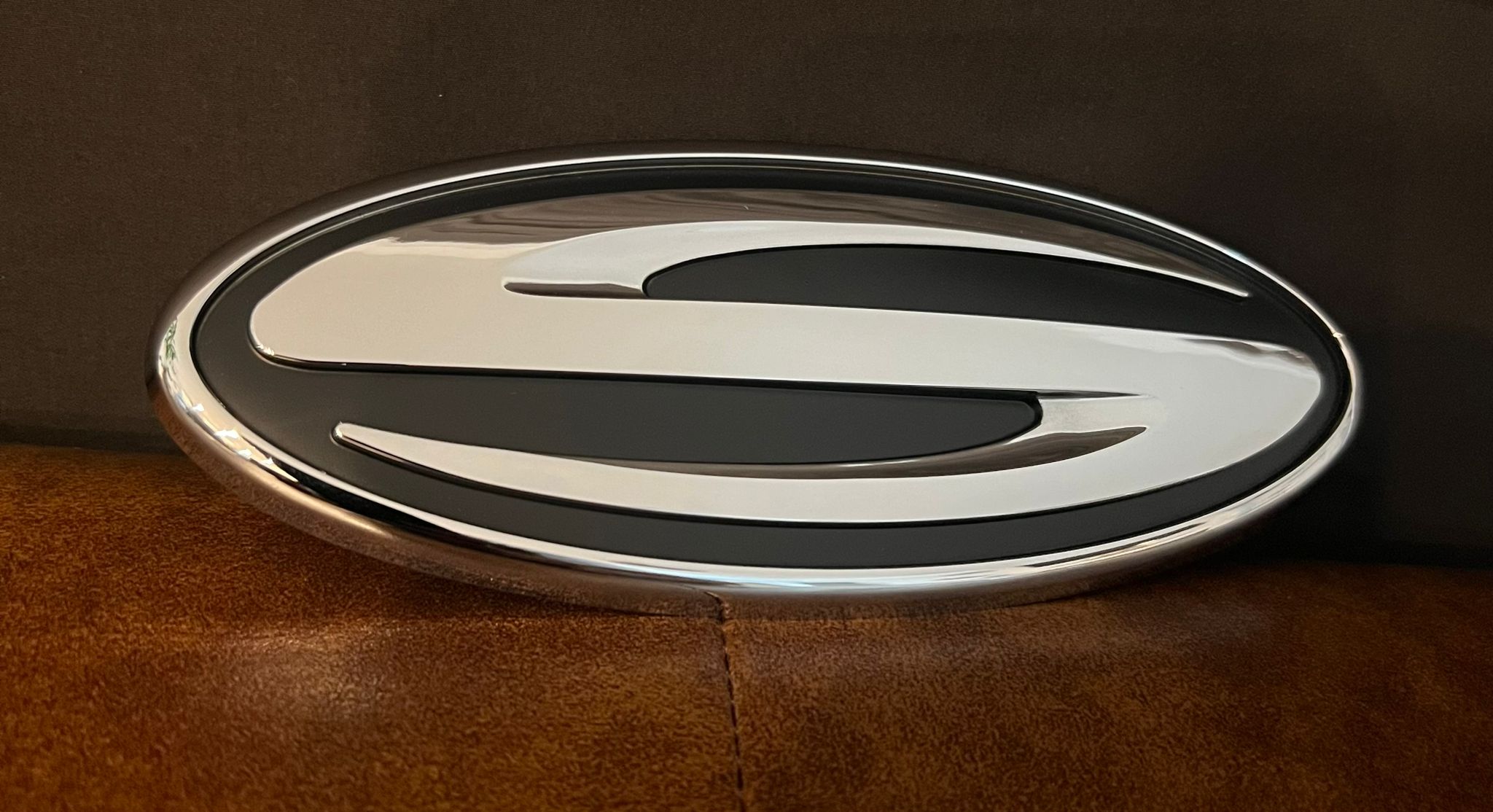 Sterling Chrome and Black 7-inch Logo (2)